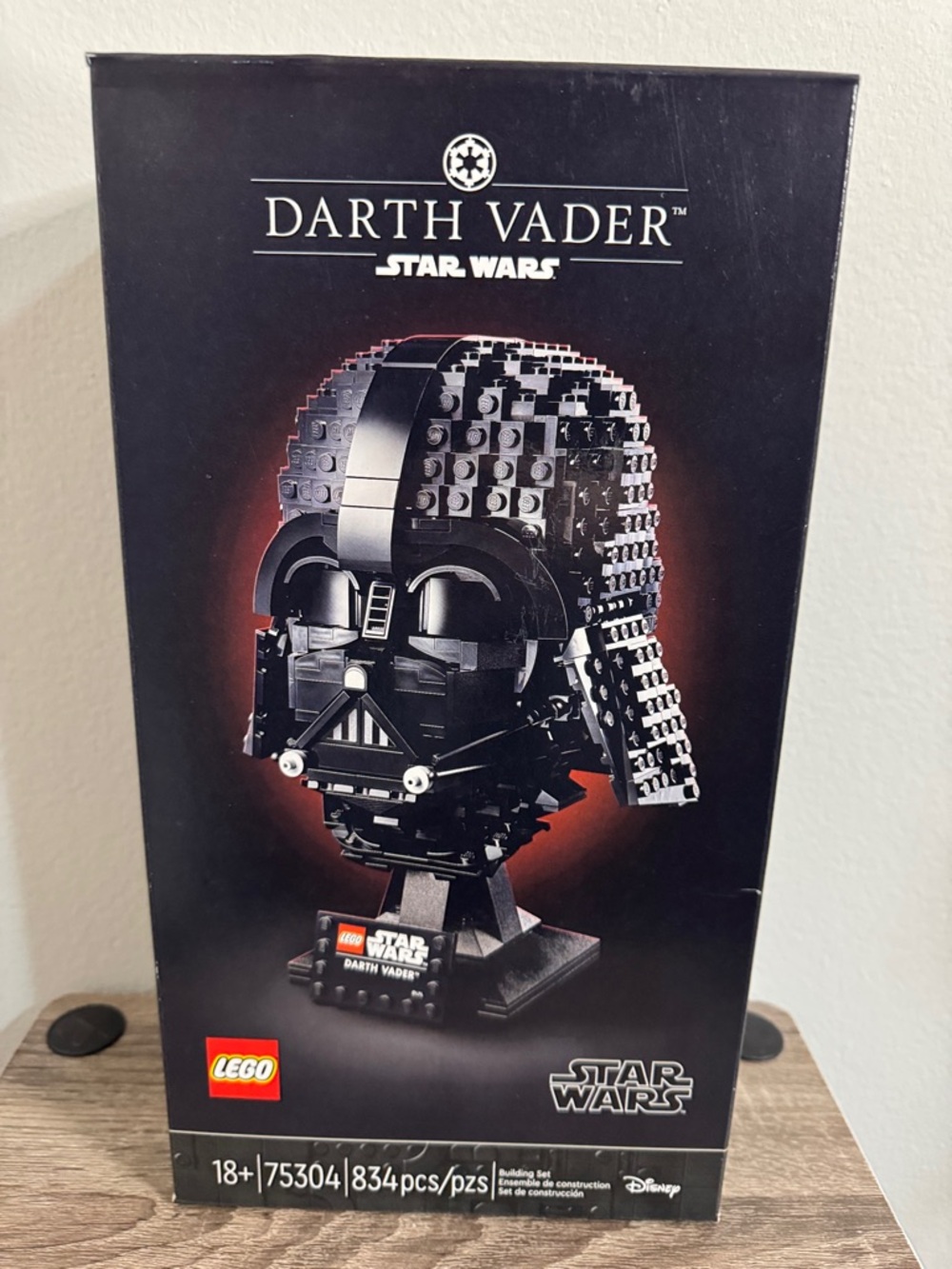 LEGO 75304 Star Wars Helmet Collection Darth Vader NWT